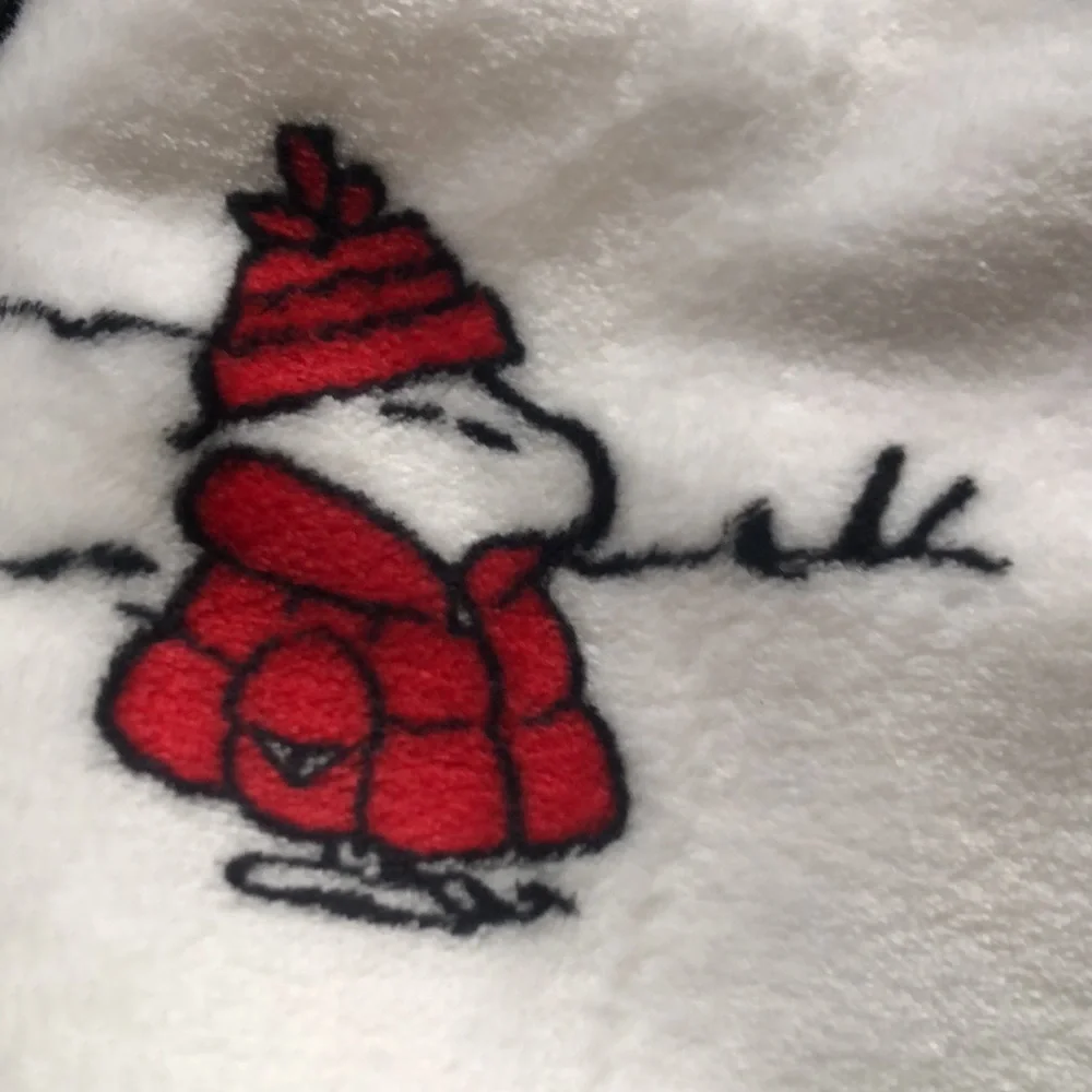Peanuts Snoopy Puffer Jacket Holiday Plush Blanket